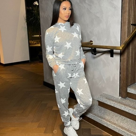 Madelynn Grey Star Print Jogger Lounge Set - Picture 9 of 13